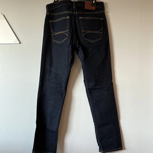 HOLLISTER - JEANS - Picture 3 of 3